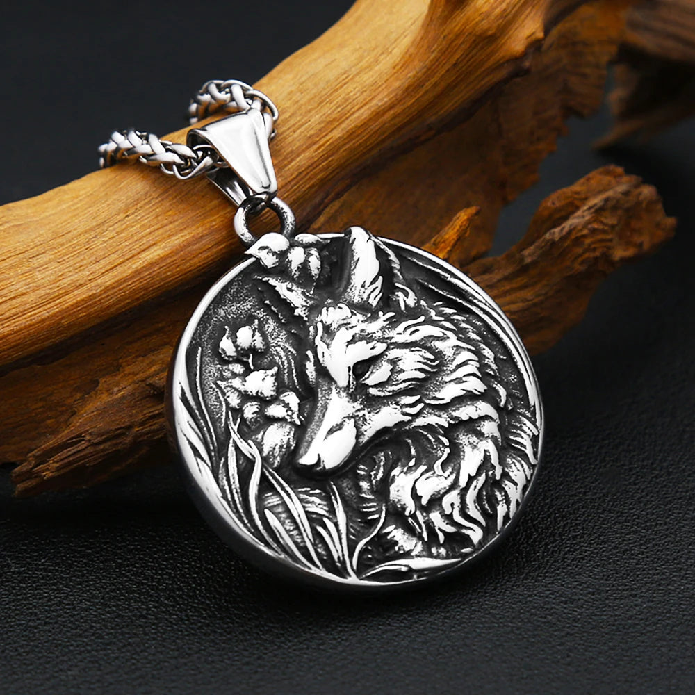PENDRA Wolfcrest Viking Wolf Head Pendant