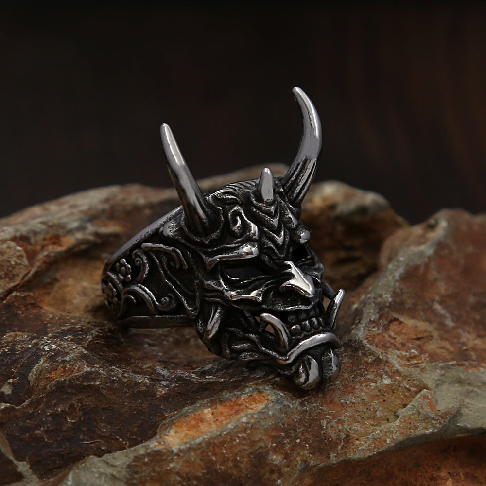 PENDRA Domineer Gothic Skull Ring