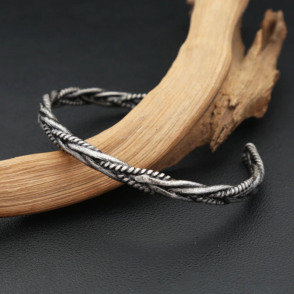 PENDRA Wheatleaf Stainless Steel Open Bracelet