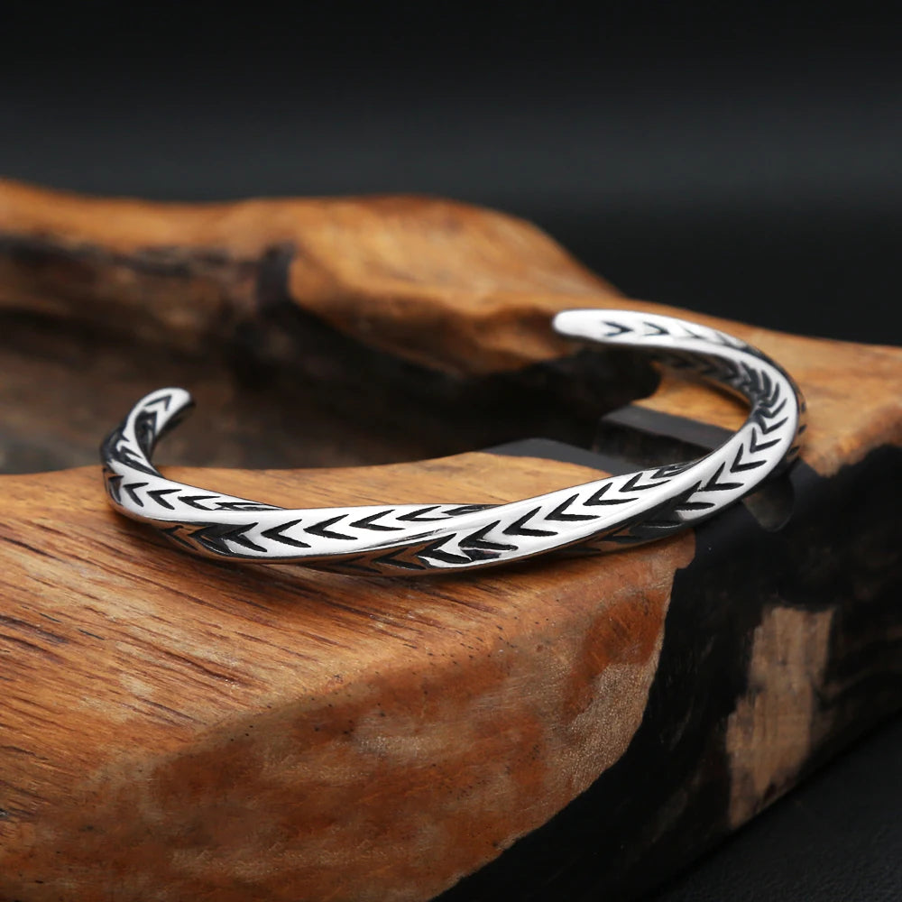 PENDRA Mobius Stainless Steel Bracelet