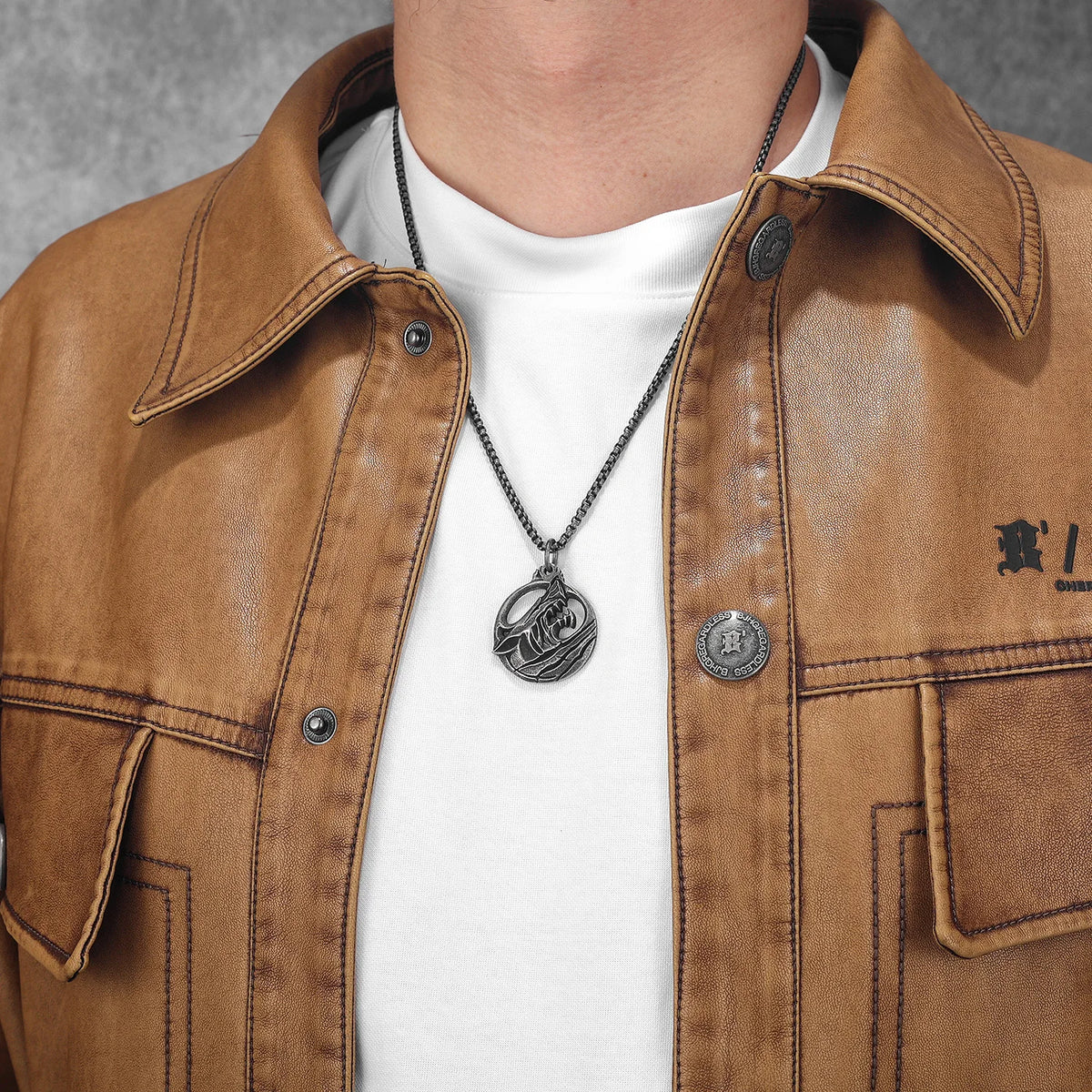 PENDRA Wolf Steel Necklace