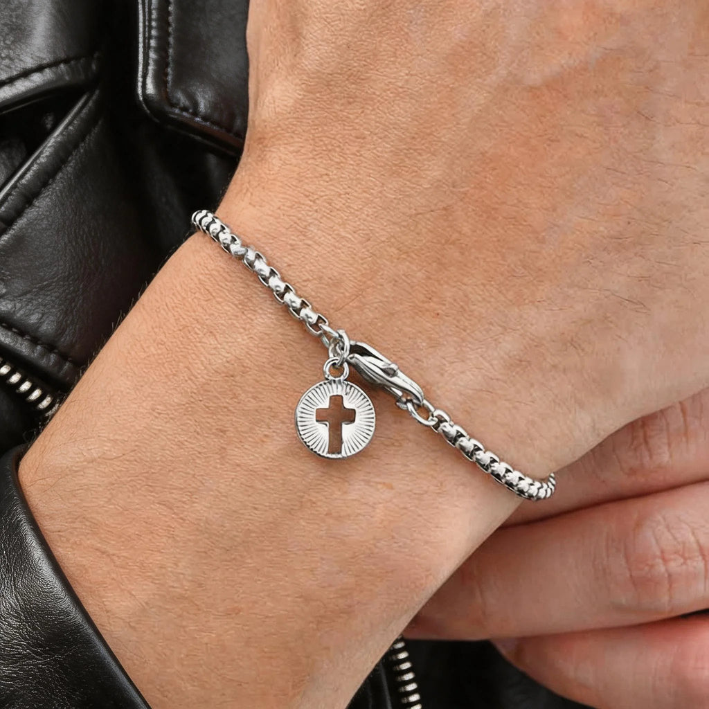 PENDRA Cross Charm Bracelet