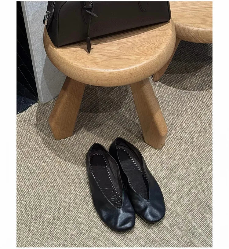 PENDRA Flat Spot Sheepskin Shoes