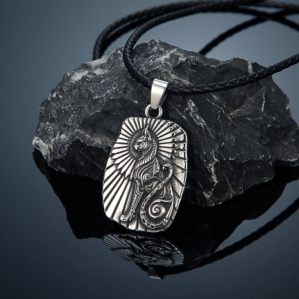 PENDRA Rune S Necklace