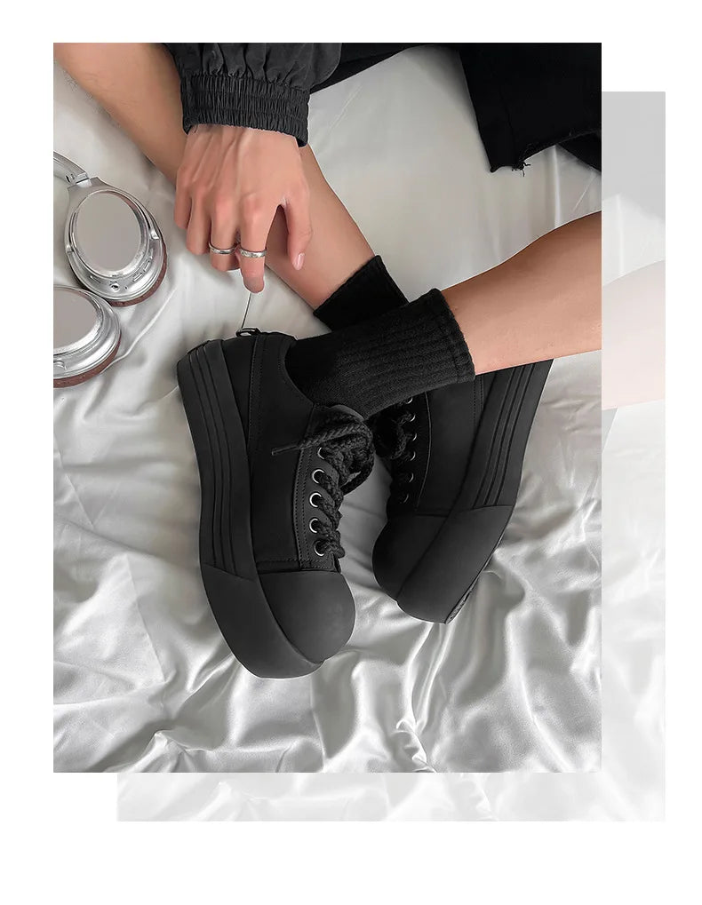 PENDRA Big Head Couple Shoes