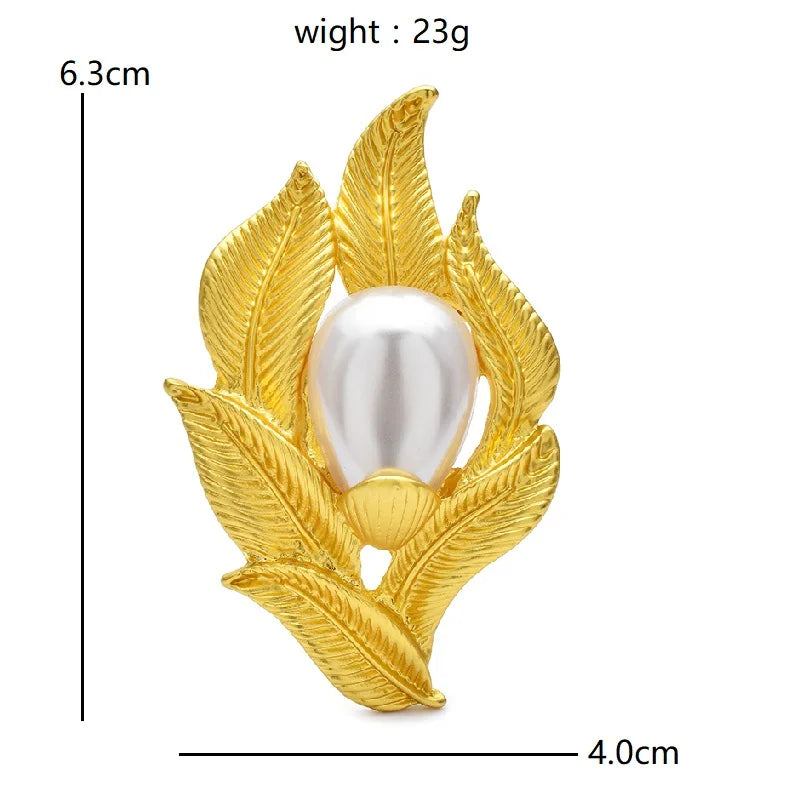PENDRA Pearlfleur Pearl Gold-Color Flower Brooch