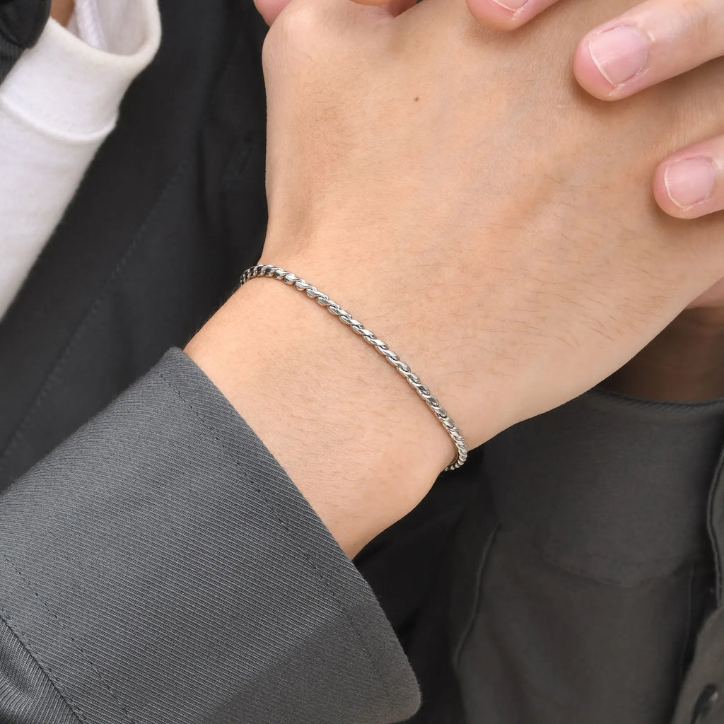 PENDRA Twist Simple Bracelet