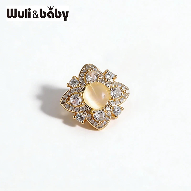 PENDRA Floracollar Flower Collar Pin