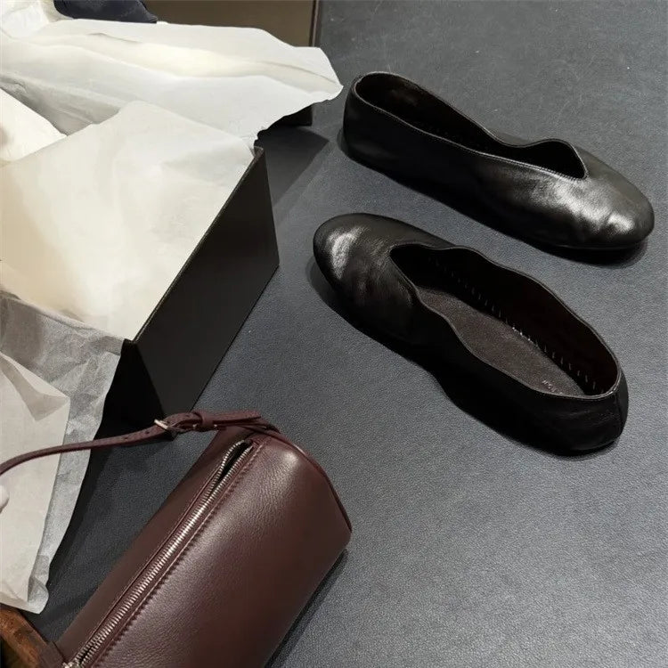 PENDRA Flat Spot Sheepskin Shoes