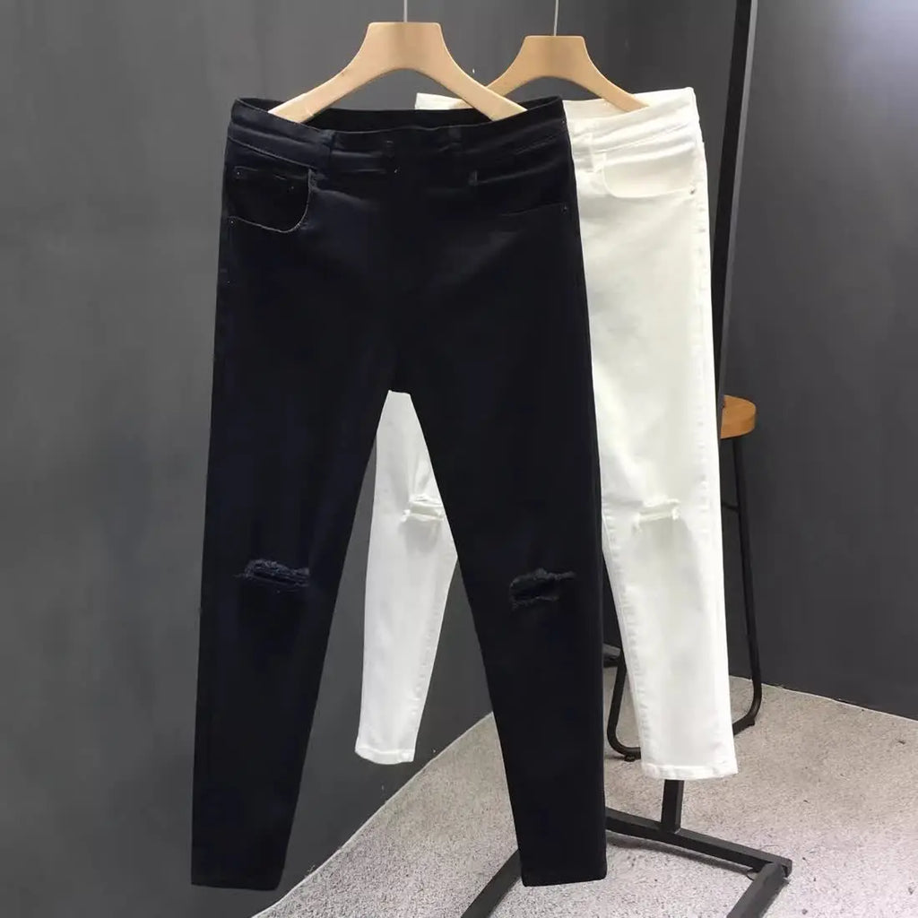 PENDRA Man White Ripped Jeans