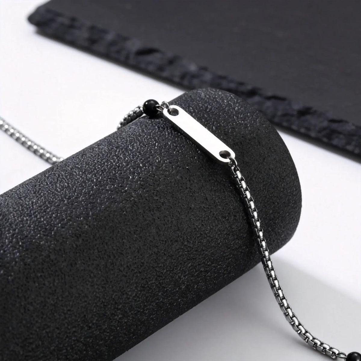 PENDRA Onyx Stone Chain Necklace