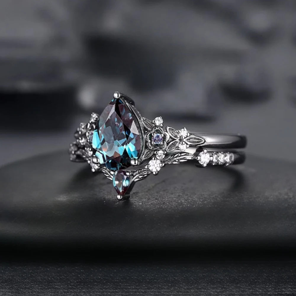 PENDRA Flower Black Ring