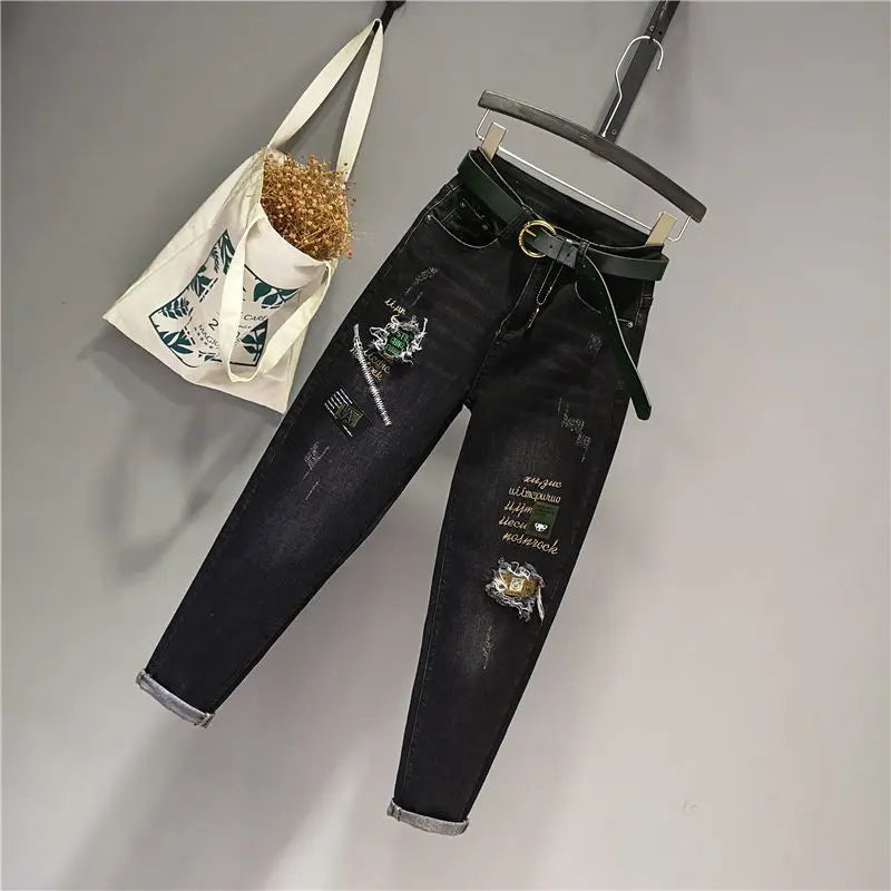 PENDRA Embroidery Elastic Pants