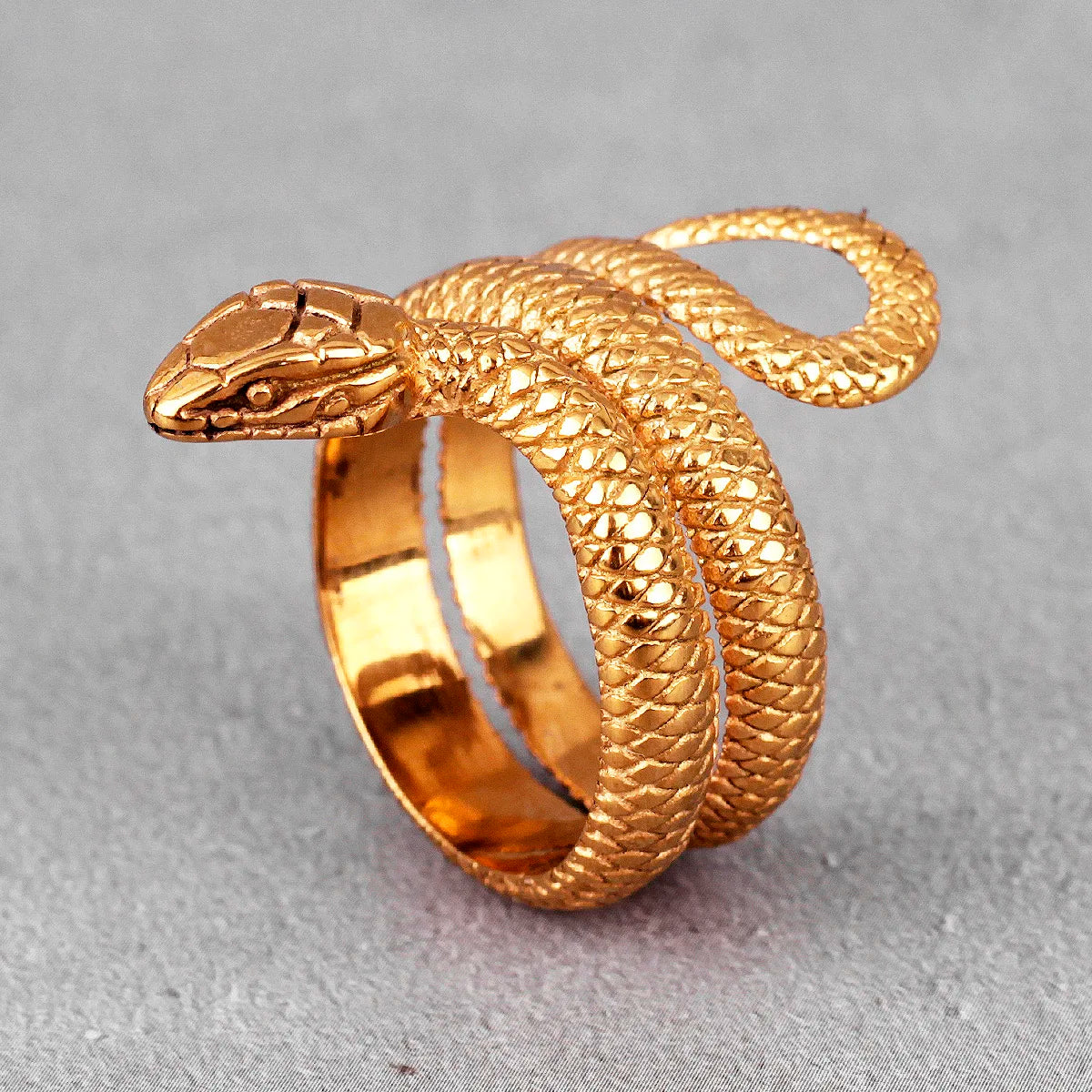 PENDRA Golden Snake Animal Ring