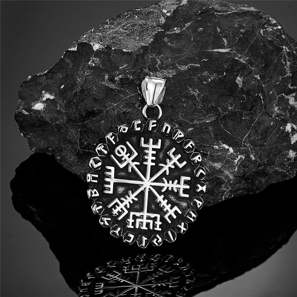 PENDRA Rune Compass Steel Necklace