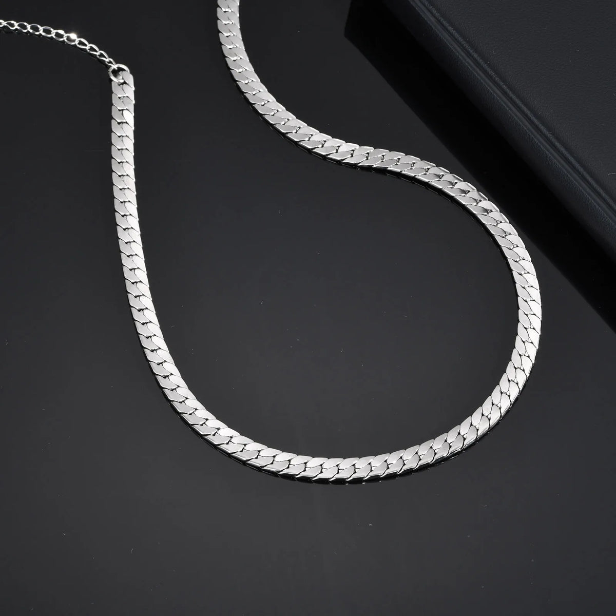 PENDRA Cuban Flat Bracelets Bracelet
