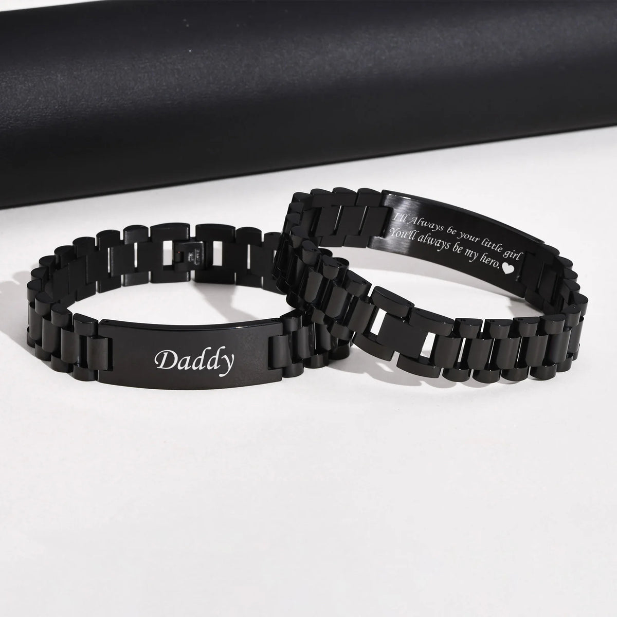 PENDRA Engraved Touching Bracelet