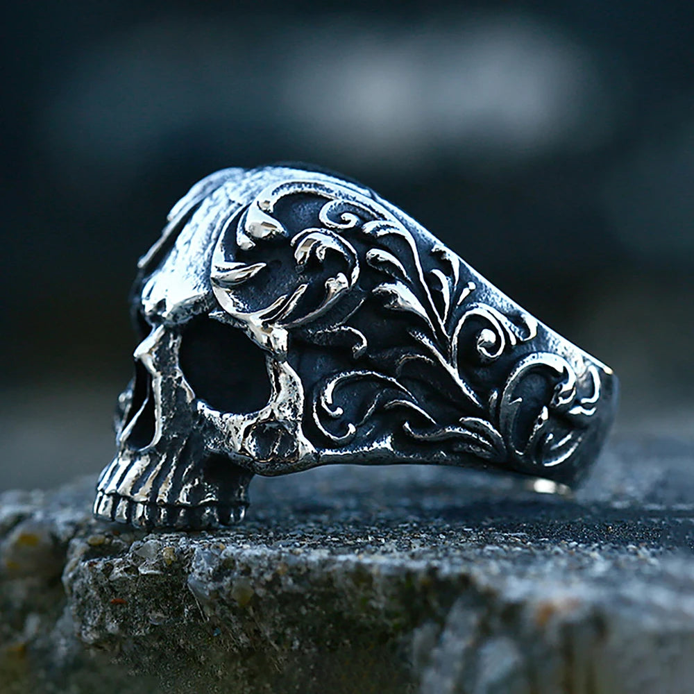 PENDRA Skullcarve Gothic Carved Skull Ring