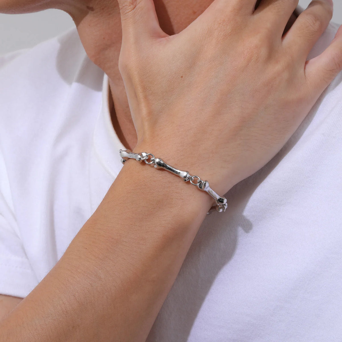 PENDRA Link Bone Bracelet