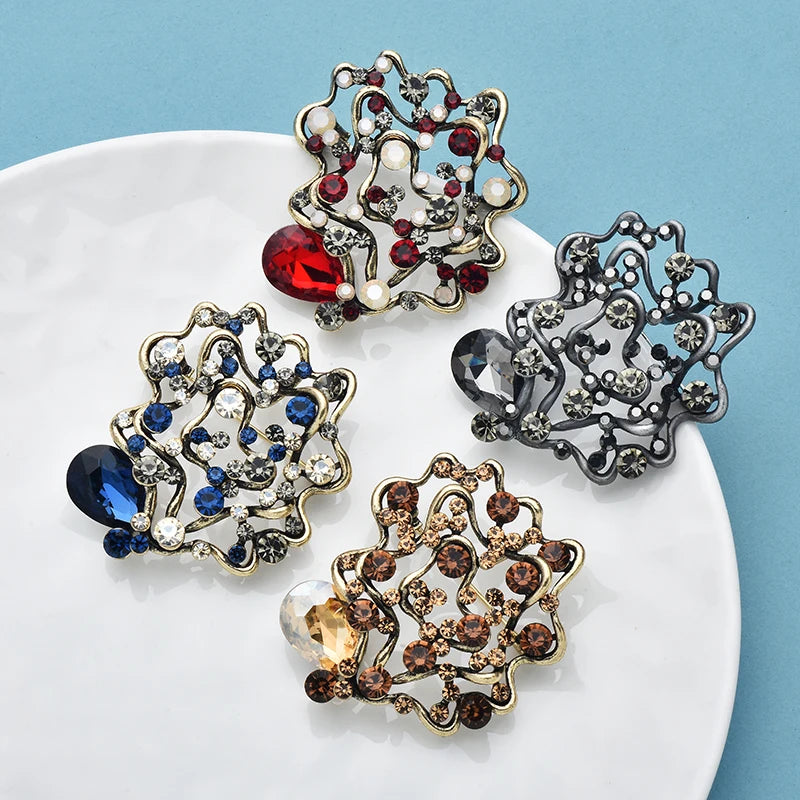 PENDRA Geometra Vintage Crystal Geometric Flower Brooch