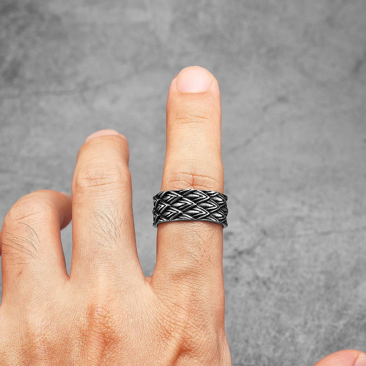 PENDRA Eagle Feather Rock Steel Ring