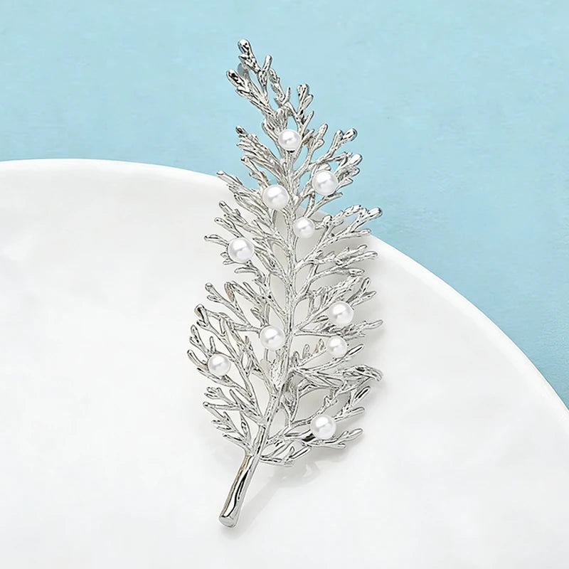 PENDRA Sylva 2-Color Pearl Leaf Brooch