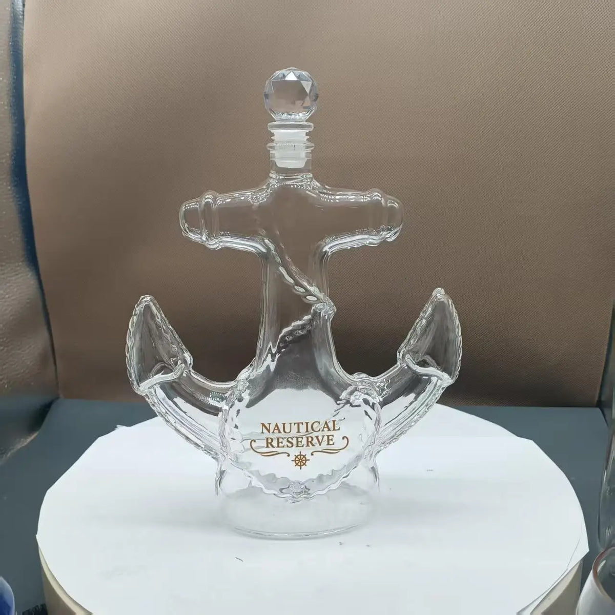 Creative Anchor Shape Glass Spirits Decanter 350ml Whiskey Storage Bottle with Gold Nautical Sticker for Bar Decor Gift