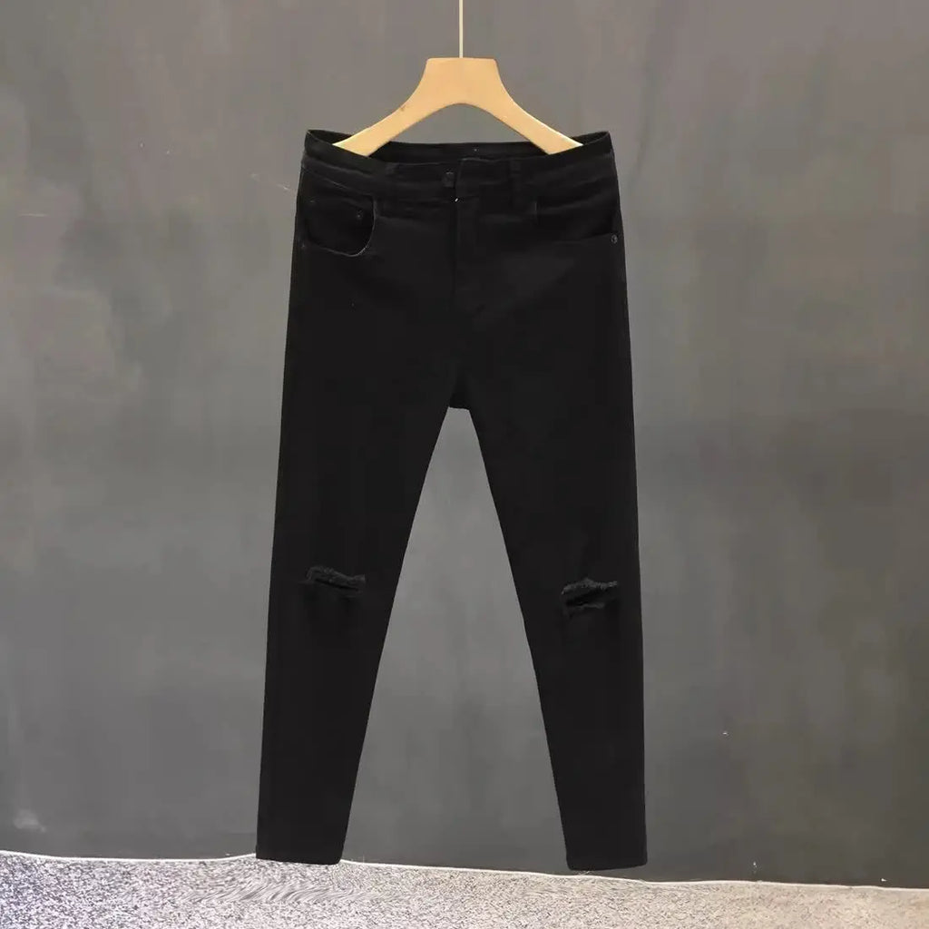 PENDRA Man White Ripped Jeans