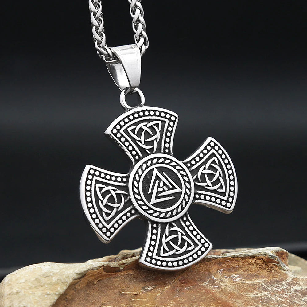 PENDRA Celticknott Cross Celtic Knot Pendant