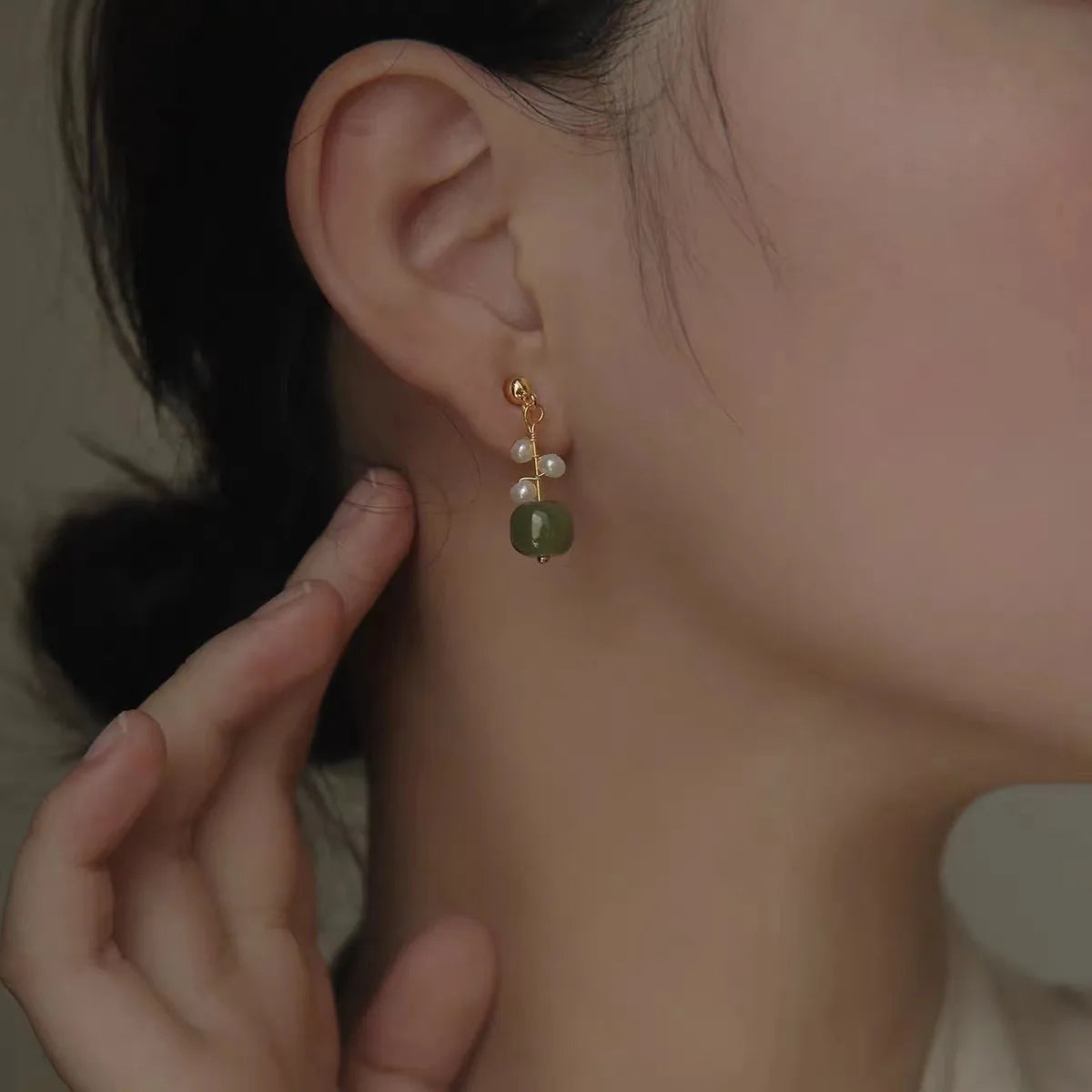 VENTFILLE 925 Silver Gold Color Hetian Jade Earrings for Women Girls Festival Gift Green Round Jewelry Dropshipping Wholesale