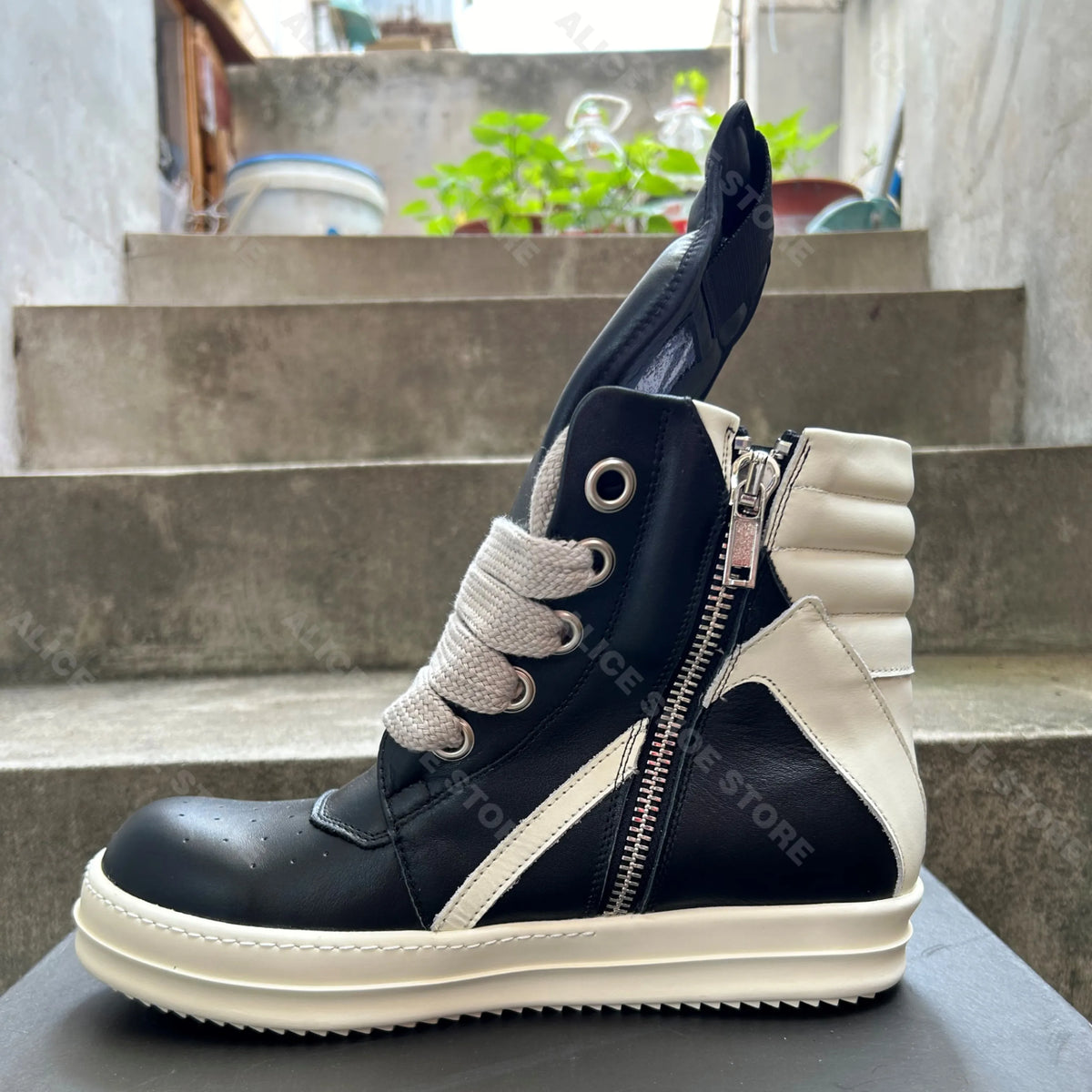 PENDRA Geobasket Noir Black Cow Leather High-Top Zip Jumbo-Lace Ankle Boots