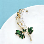 PENDRA Enkiana Enkianthus Chinensis Pearl Flower Brooch