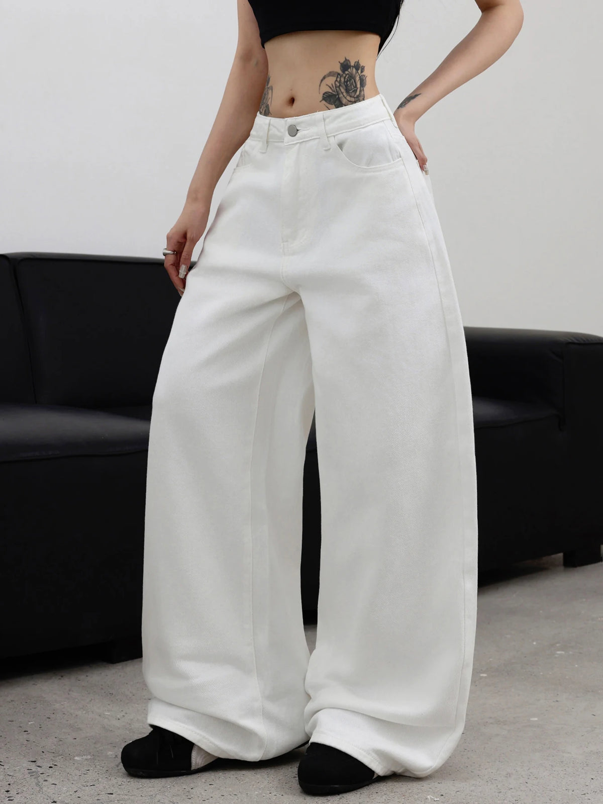 Women's White Classic Basics Versatile Fashionable Loose Jeans