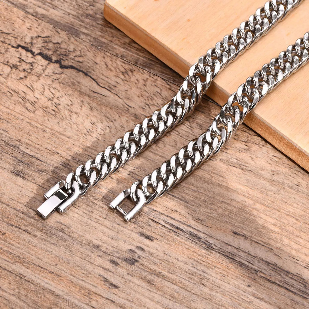 PENDRA Curb Miami Chain Necklace