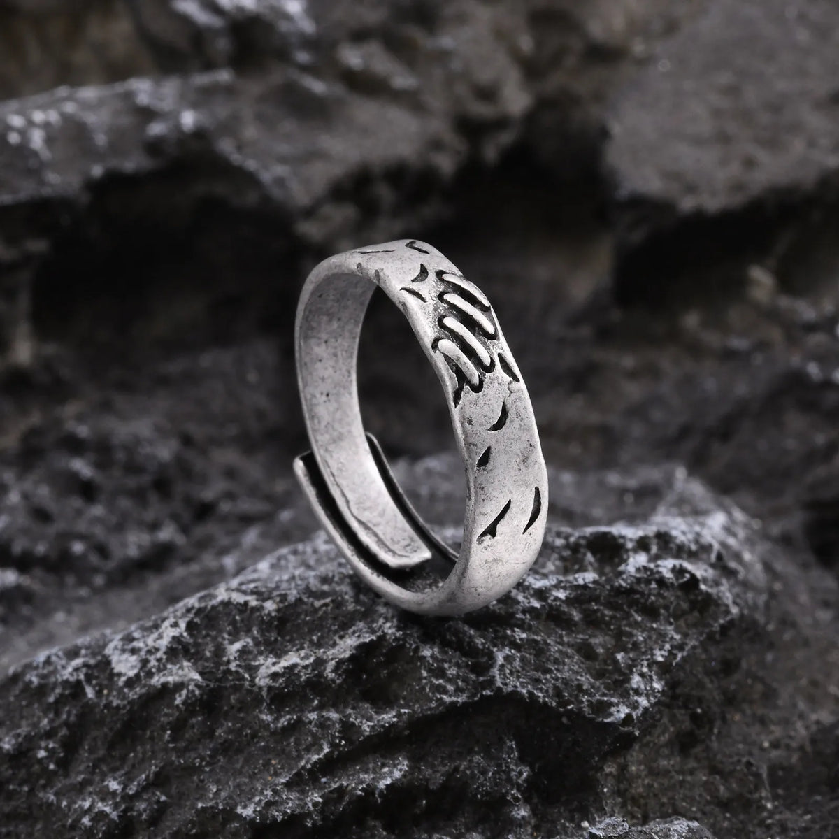 Grey Scar Rings for Men Boys,Retro Charm Metal Adjustable Ring Free Size Ring,New Fashion Jewelry Accessories Gifts