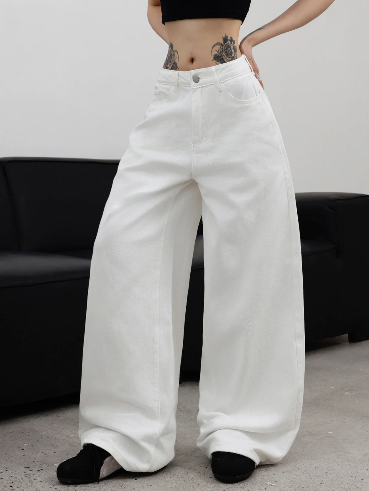 Women's White Classic Basics Versatile Fashionable Loose Jeans