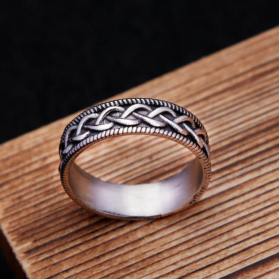PENDRA Celticorn Viking Celtic Knot Ring