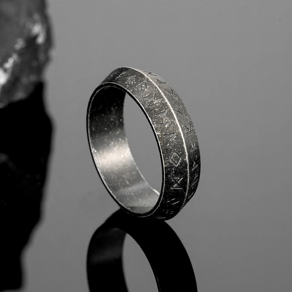 PENDRA Rune Silver Ring