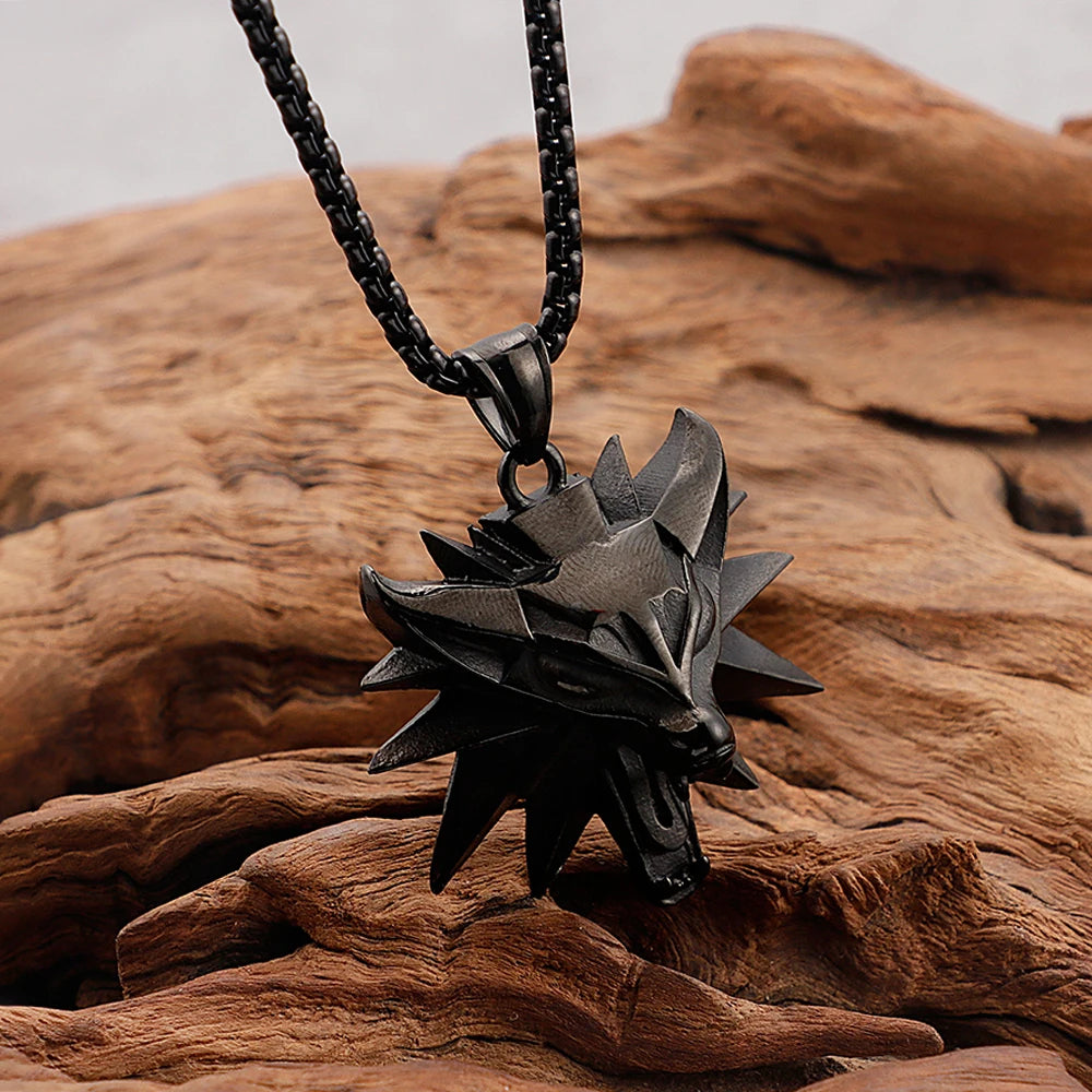 PENDRA Wolfhowl Vintage Wolf Head Pendant