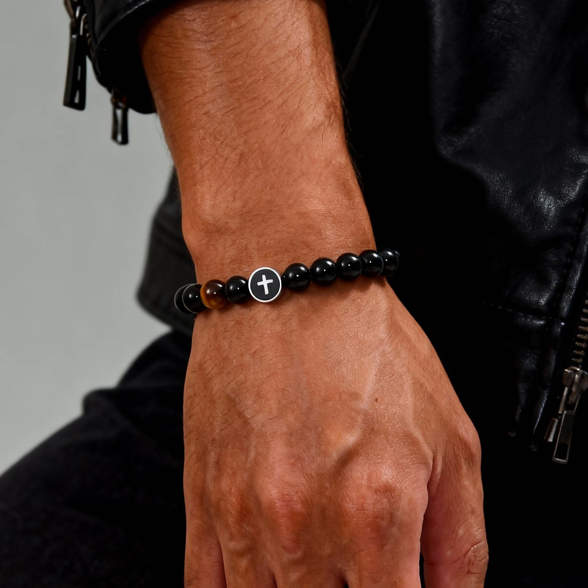 PENDRA Dradell Cross Charm Bracelet