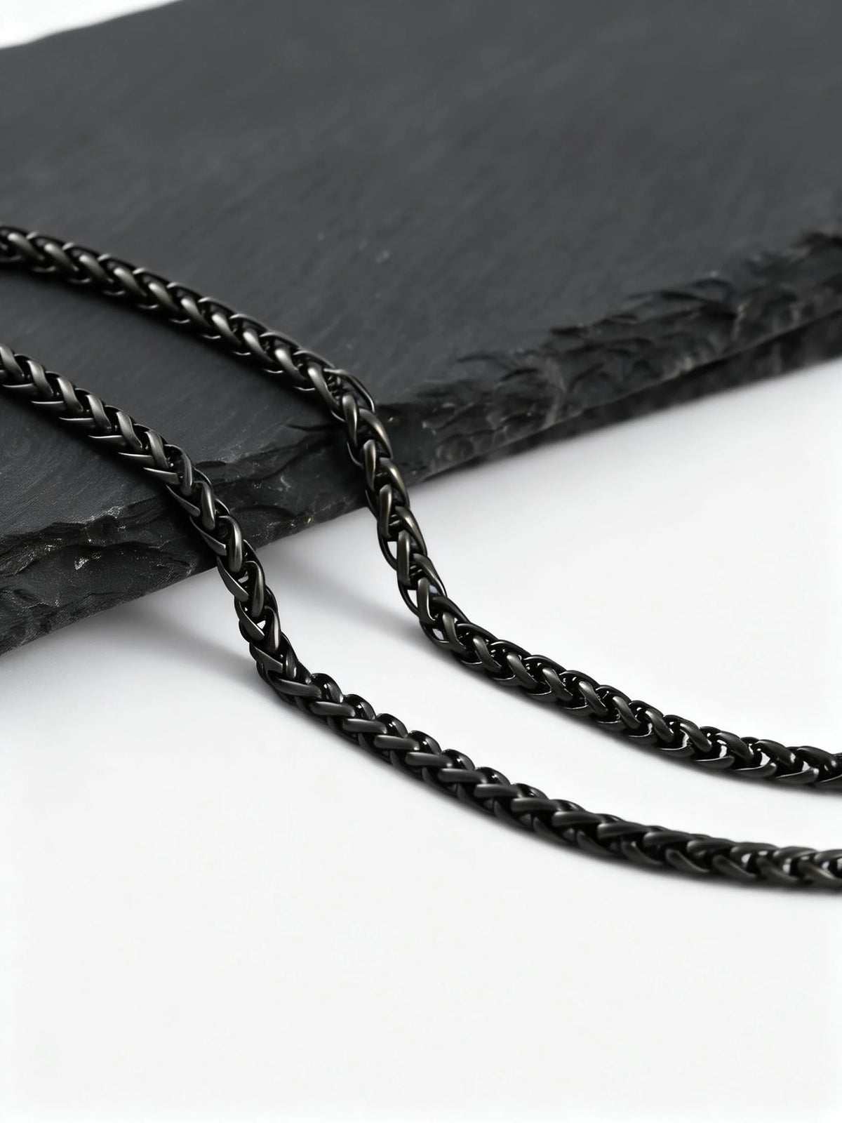 PENDRA Wheat Black Chain Necklace