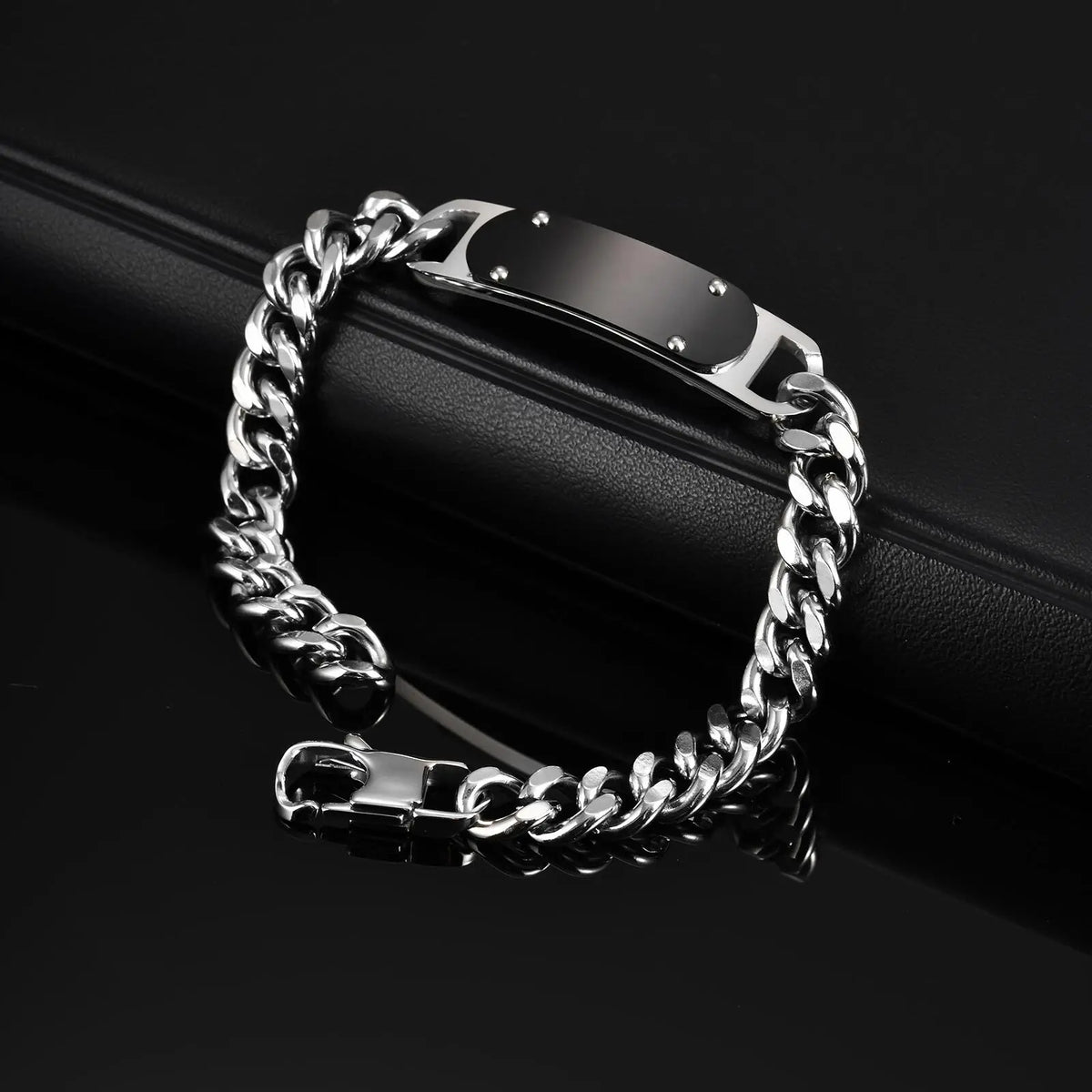 PENDRA Thick Bracelet Bracelet