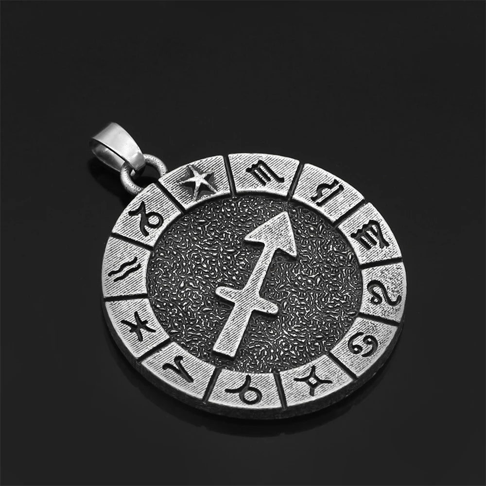 PENDRA Hip Norse Necklace
