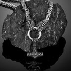 PENDRA Wolf Norse Pendant Necklace