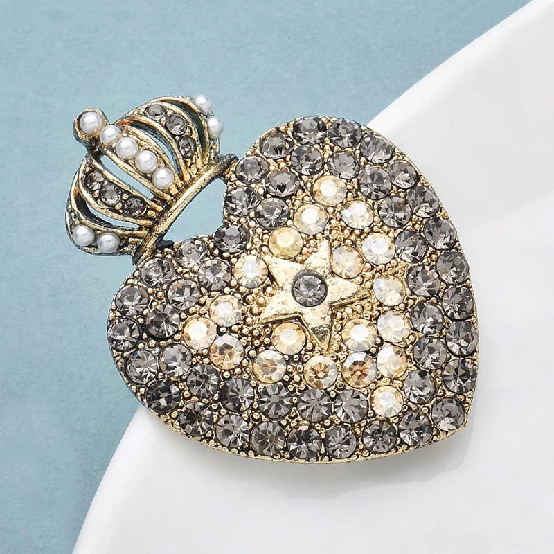 Wuli&baby Vintage Crown Heart Brooches Rhinestone Love Brooch For Women's Clothes Backpack Pins Gifts