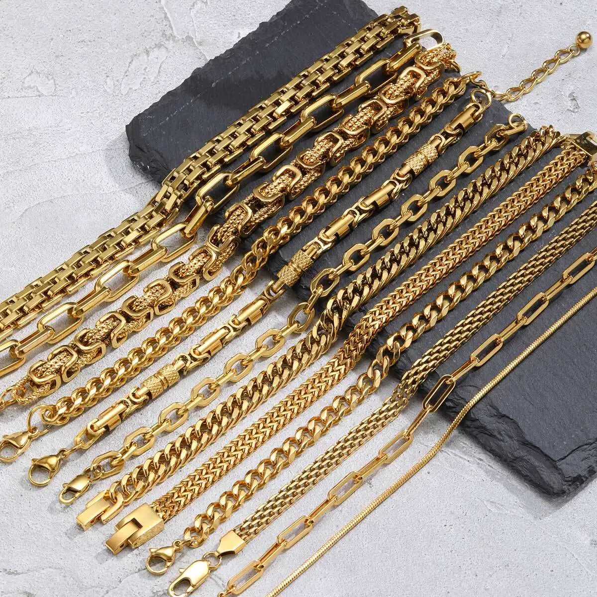 PENDRA Gold Bracelet Bracelet