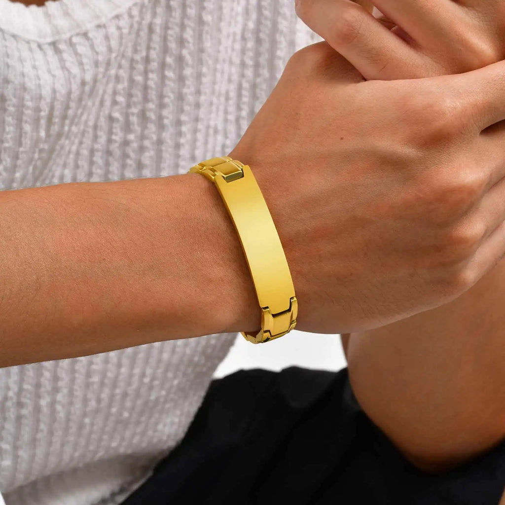 PENDRA Belselle Custom Engraved Bracelet