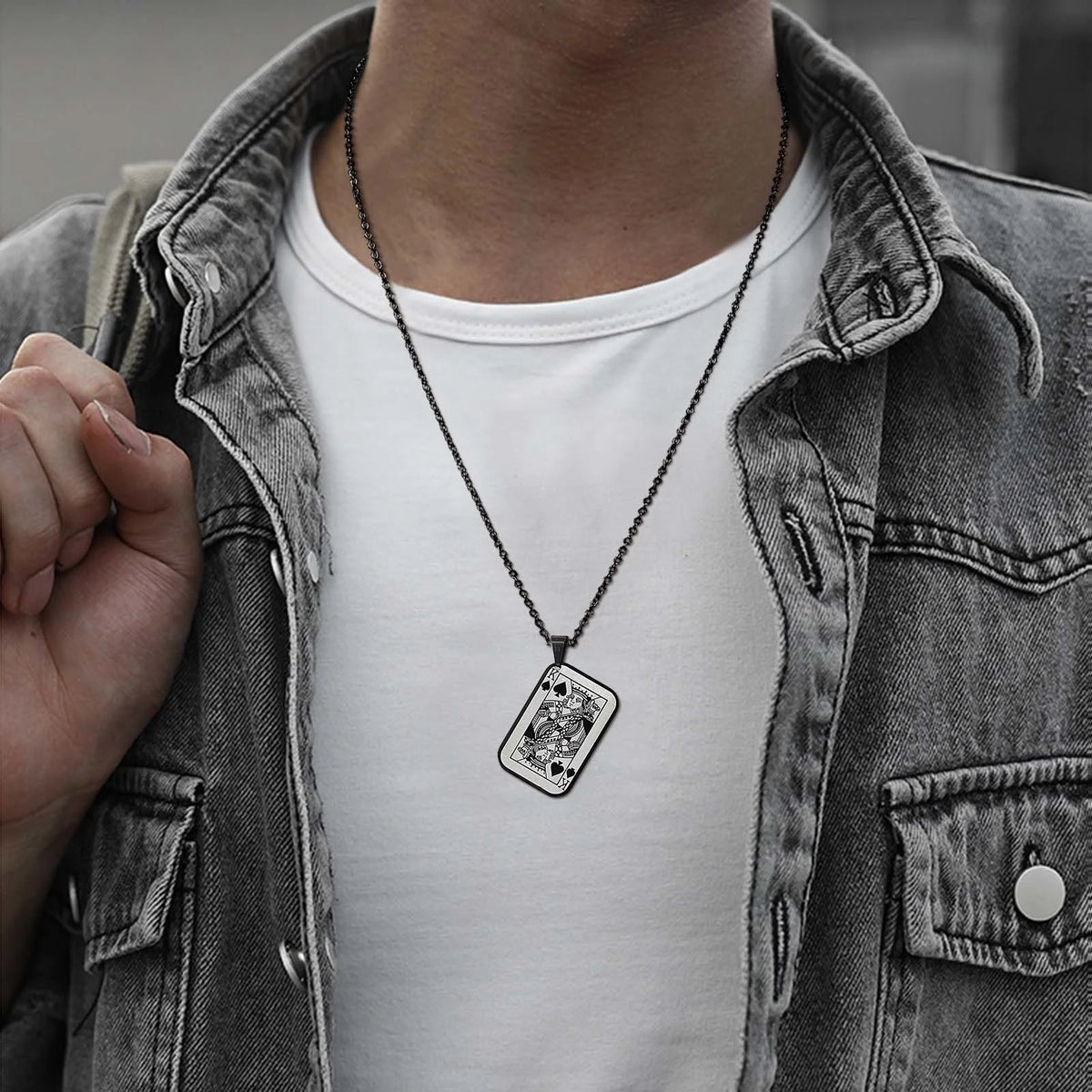 PENDRA King Hearts Pendant Necklace