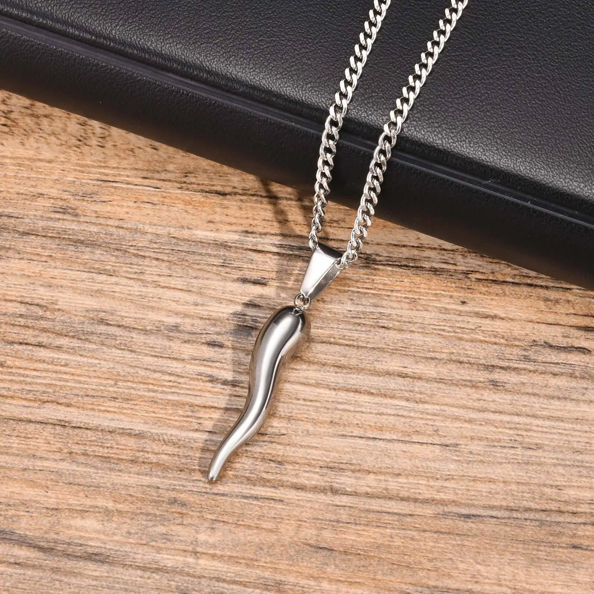 PENDRA Horn Cornicello Charm Pendant Necklace