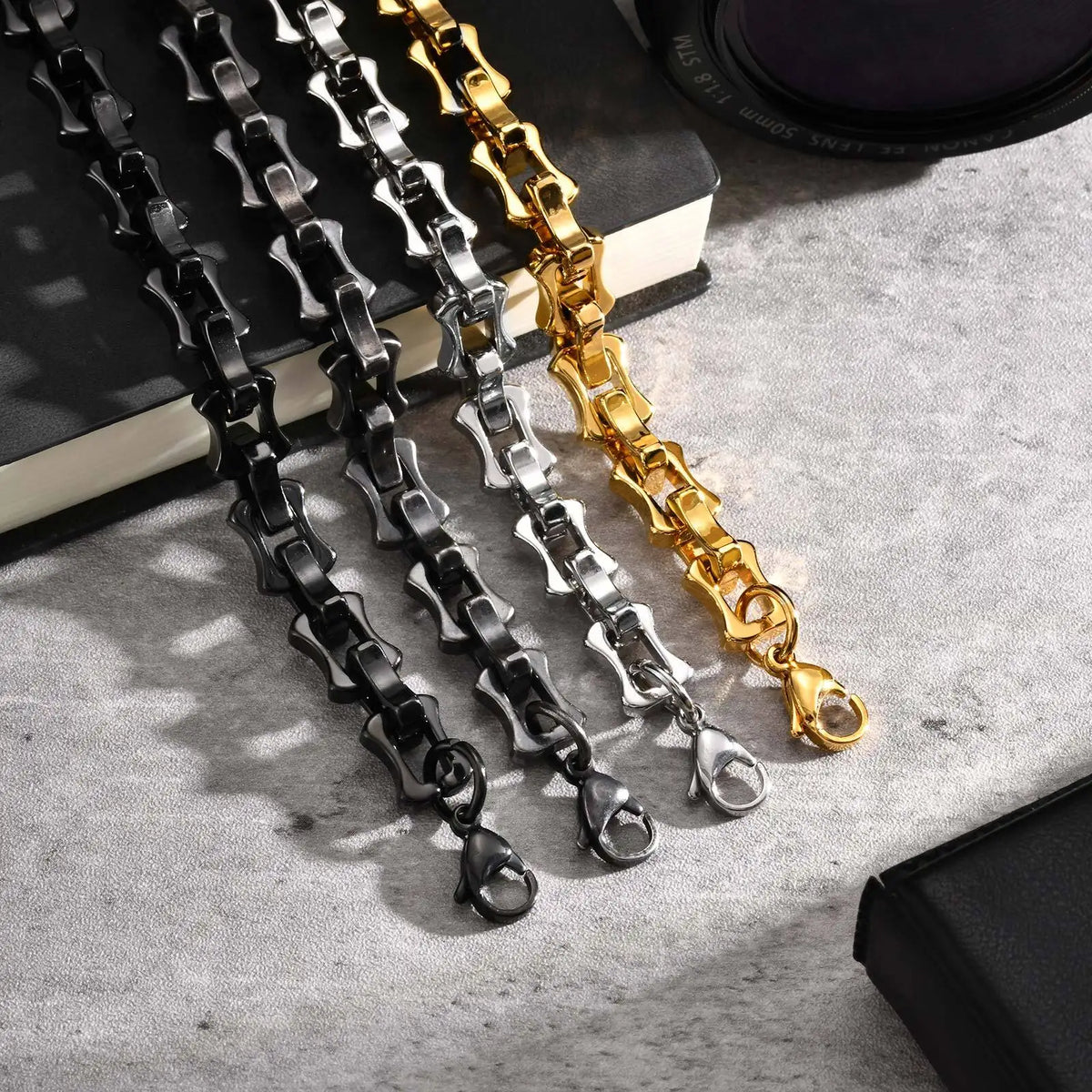 PENDRA Thick Links Bracelet